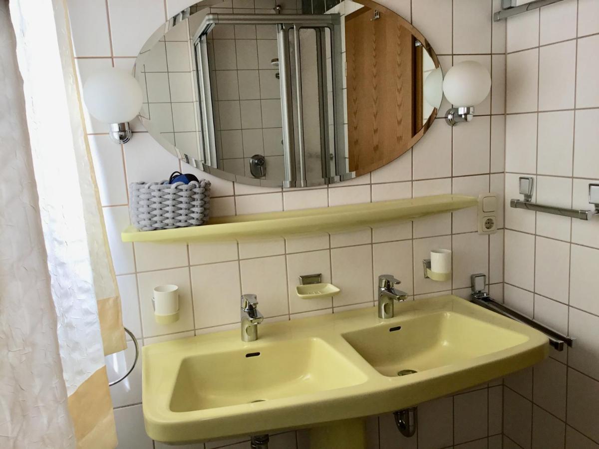 Mosel-Appartements Nehren Zell Exterior foto