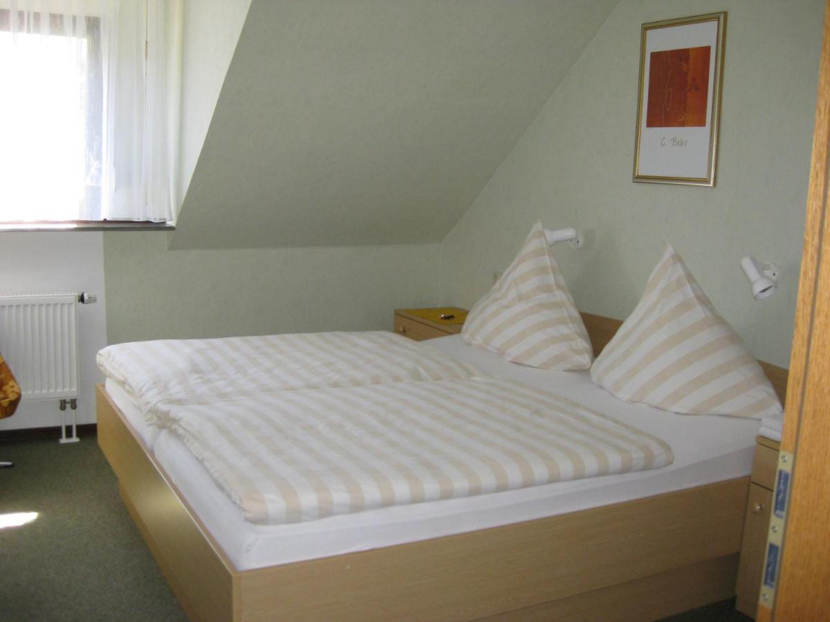 Mosel-Appartements Nehren Zell Exterior foto
