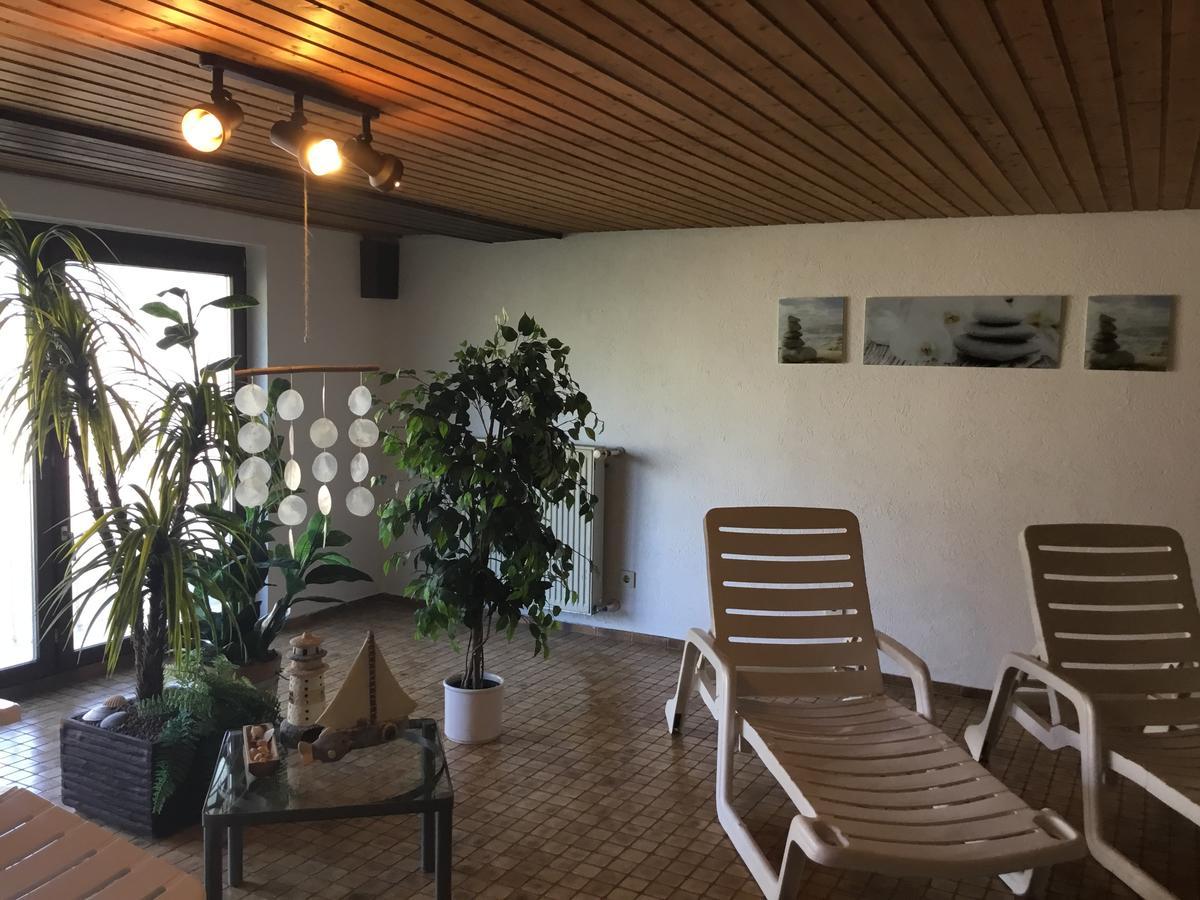 Mosel-Appartements Nehren Zell Exterior foto